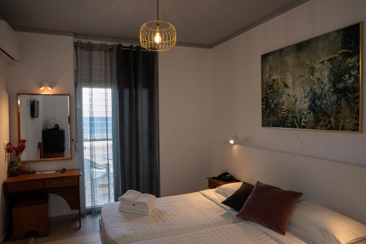 Ξενοδοχείο Sea Breeze 2*