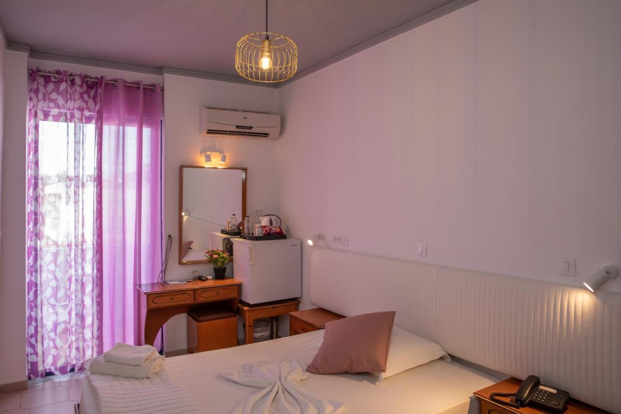 Hotel Sea Breeze 2*